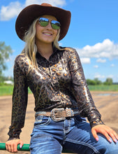 Cowgirl Tuff Soft Copper and Gold Metallic Leopard Shimmer Lightweight High Stretch Jersey Pullover Button-Up